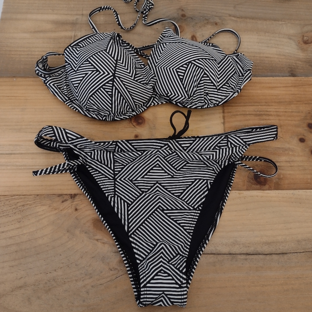 Sporti Black & White 2pc String Bikini Size XL NWOT